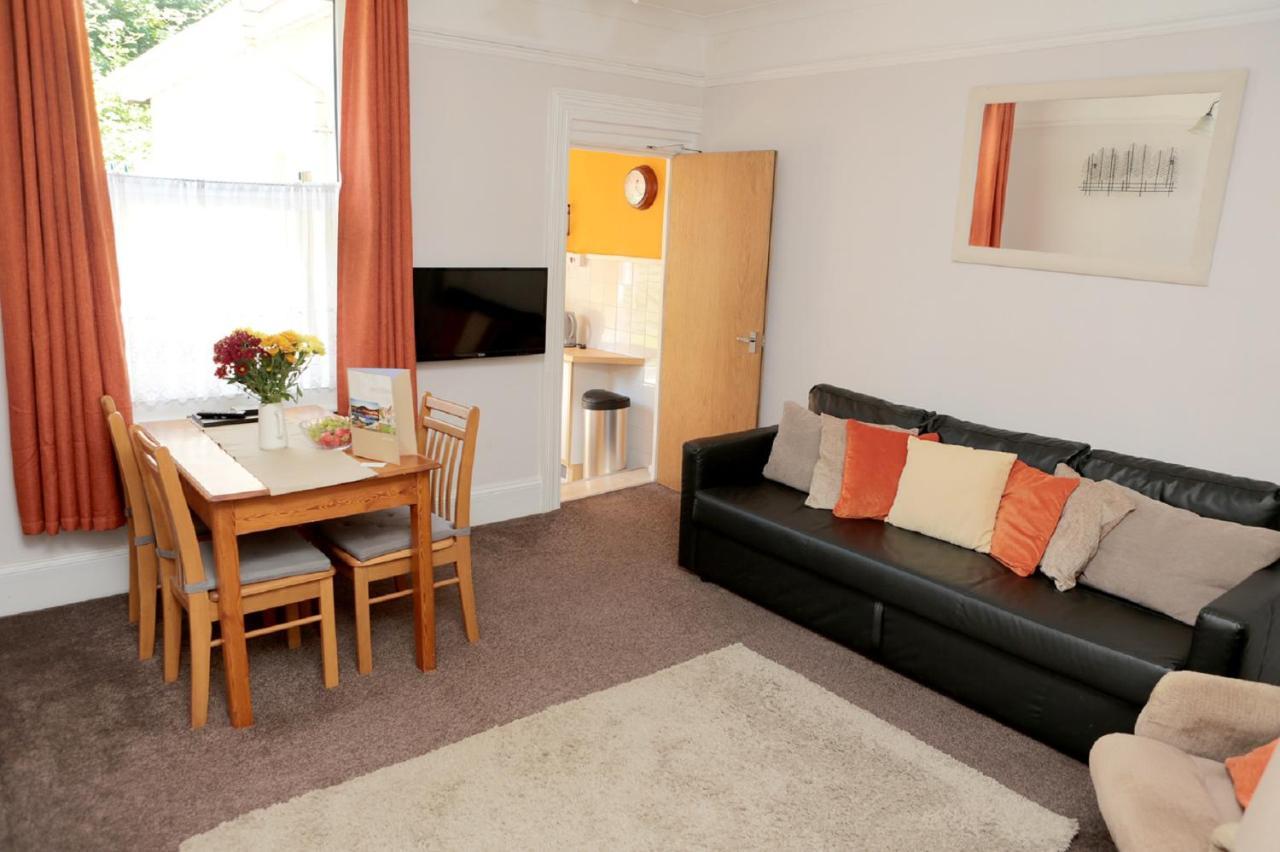 Abbey View Holiday Flats Torquay Bagian luar foto