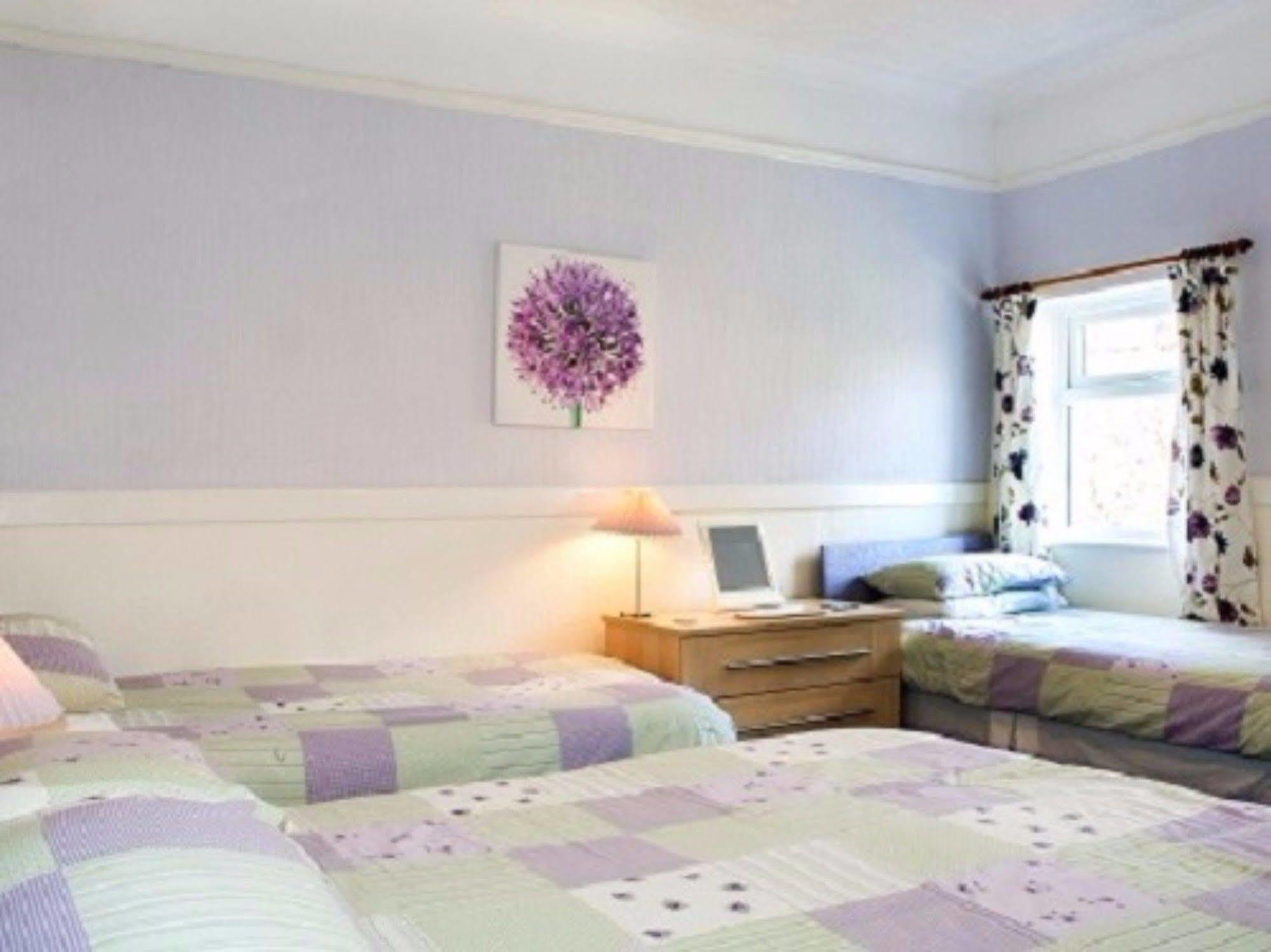 Abbey View Holiday Flats Torquay Bagian luar foto